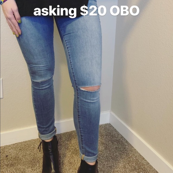 Clothes - Picture 2 of 8